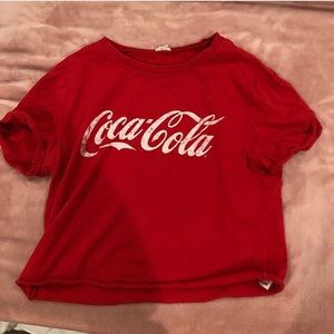 cropped red garage coca-cola t-shirt